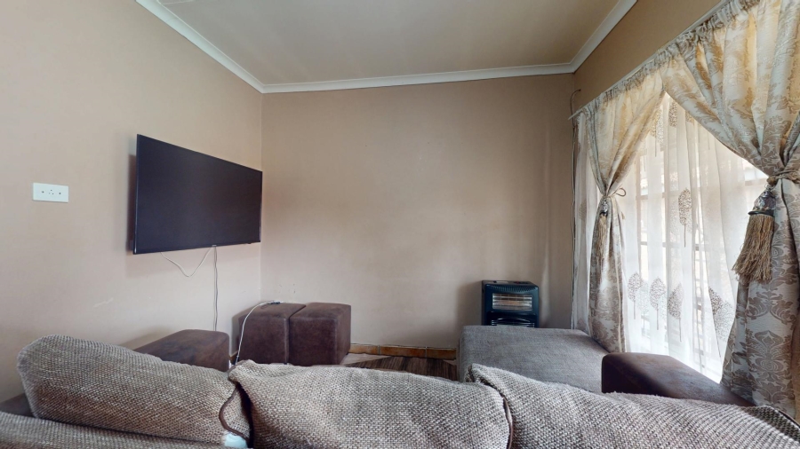 1 Bedroom Property for Sale in Bult West North West